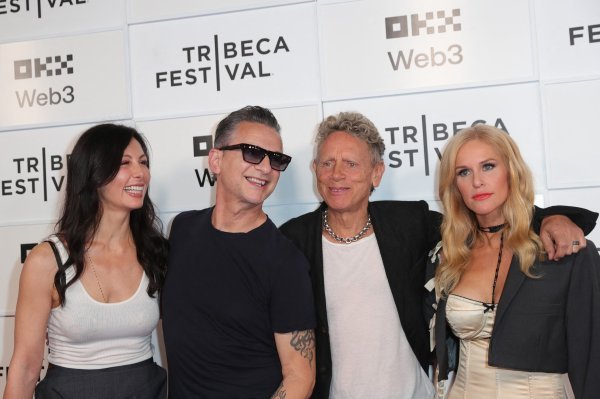 Jennifer Sklias, Dave Gahan, Martin Gore i Kerrilee Kaski