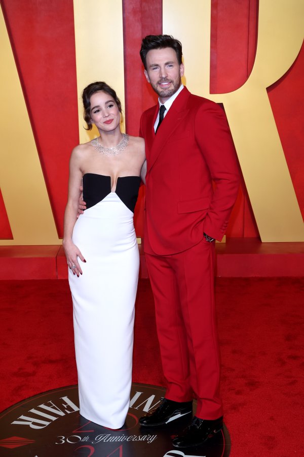 Alba Baptista i Chris Evans