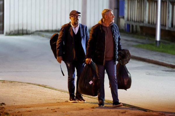 Bivši predsjednik uprave Hrvatskih cesta Josip Škorić i Zoran Škorić iz Osijek Koteksa izašli iz istražnog zatvora u Remetincu