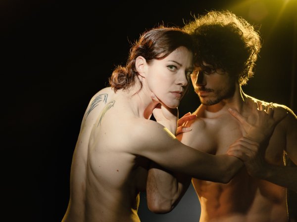 Shakespeareova drama postaje hipnotički plesni ritual