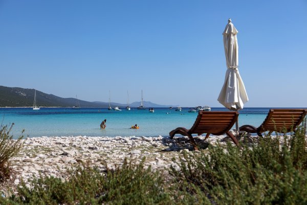 Dugi otok - plaža Sakarun