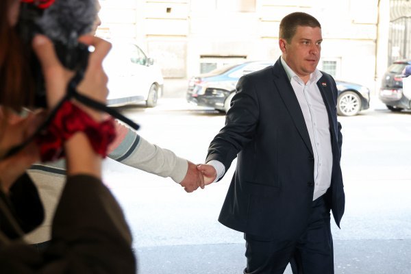 Butković: Katamaran još pluta kod Zadra, radi se na njegovu stabiliziranju