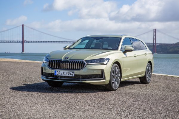 Škoda Superb Combi