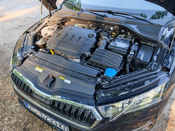 koda OctaviaFL Selection 2.0 TDI ima oznaku 'XTL'