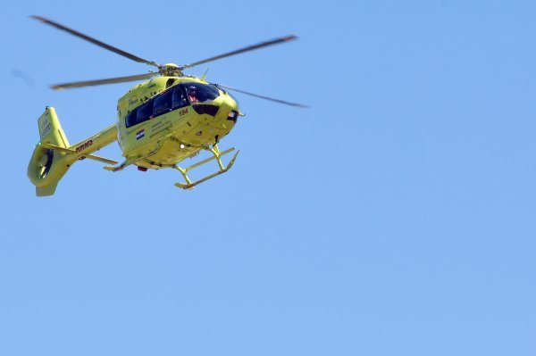 Teška prometna nesreća; helikopter prevezao stradalog motociklista