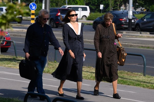 U najudobnijim cipelama: Tatjana Dragović mamila poglede uoči ročišta s Goranom Ivaniševićem