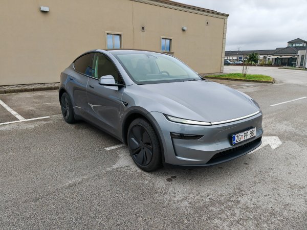 Tesla Model Y Long Range All-Wheel