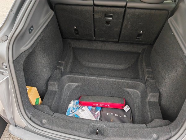 Tesla Model Y Long Range All-Wheel