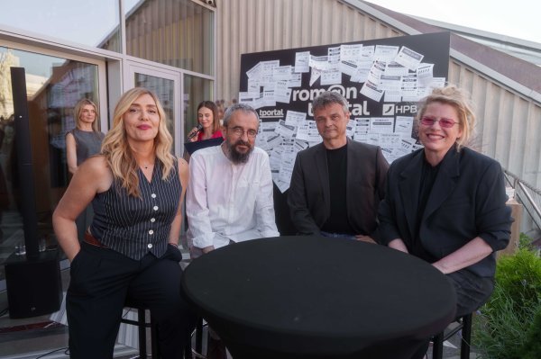 Prošlogodišnja dobitnica Olja Knežević i finalisti Darko Cvijetić, Dragan Jurak i Sandra Antolić