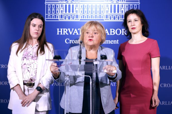 Marta Ana Cesar, Anka Mrak Taritaš i Dalija Orešković