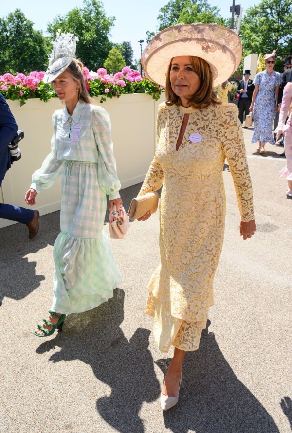 Alizee Thevenet i Carole Middleton