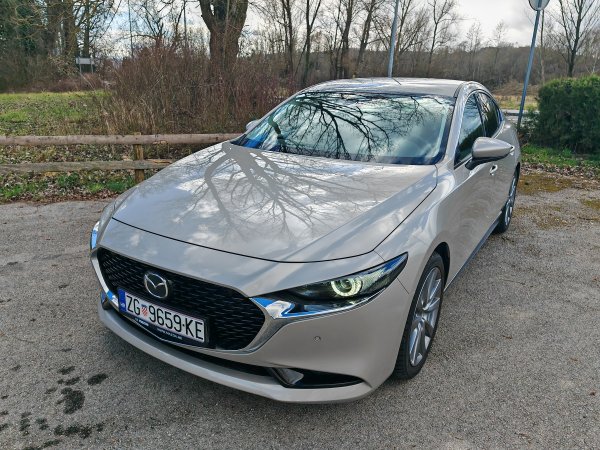 Mazda3 2.5 e-Skyactiv G 140 Exclusive-Line