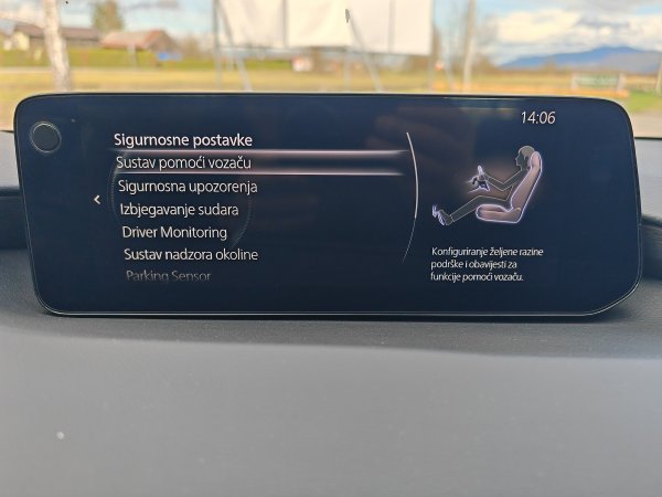 Mazda3 2.5 e-Skyactiv G 140 Exclusive-Line