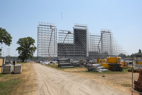 Pripreme za Thompsonov koncert, 19.6.