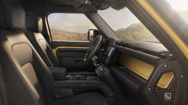 Defender 110 Trophy Edition - Deep Sandglow Yellow
