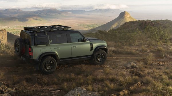 Defender 110 Trophy Edition - Keswick Green