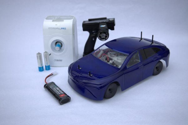 Model automobila na vodikov pogon – kit