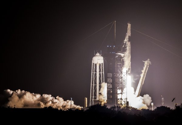 Lansiranje rakete SpaceX-a iz Nasine baze