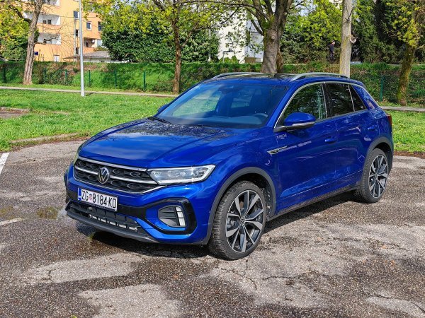 Volkswagen T-Roc 1.5 TSI EVO DSG R-Line - aktualni model