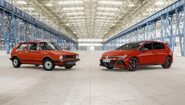 Volkswagen Golf GTI prva generacija (1976.) i Golf GTI Edition 50