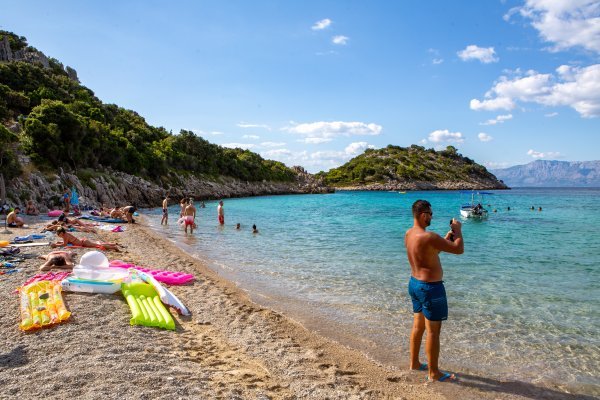 Plaža Divna na Pelješcu
