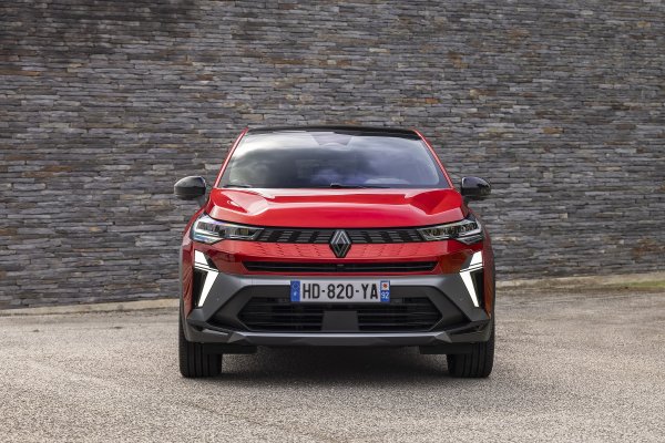 Renault Symbioz full hybrid E-Tech - Esprit Alpine - Flame Red crvena