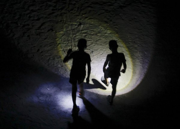 Dron iznad Podstrane uočio plamen. Kad su vidjeli tko se igra vatrom, pozvali su policiju