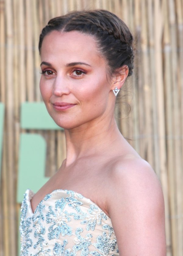 Alicia Vikander
