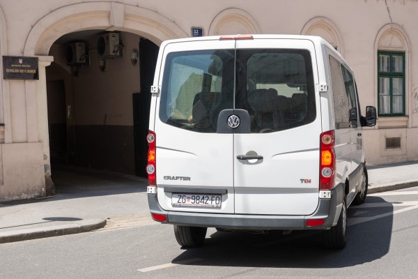 Uhićeni u aferi u KBC Zagreb