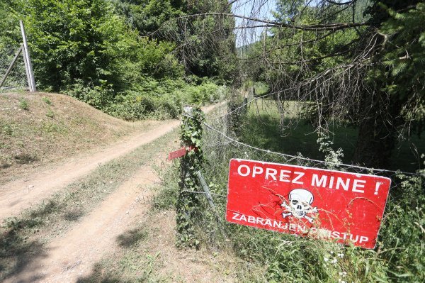 U prostoru bivšeg vojnog skladišta u Oštarijama poginuo pirotehničar