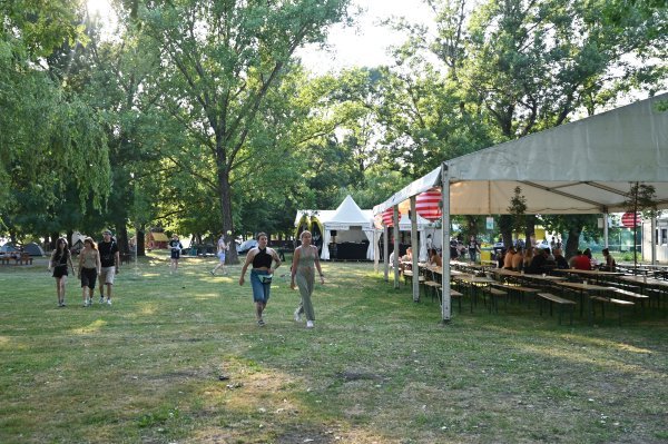 INmusic: Festivalski kamp