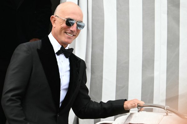 Mark Bezos