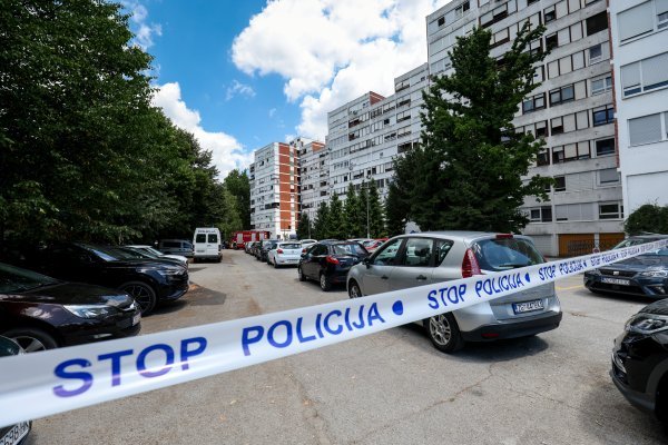 U padu sa zgrade poginula žena: 'Sve je izgledalo kao da je bježala'