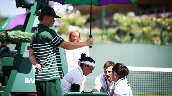 Drama na Wimbledonu: Dvostruka finalistica u suzama predala meč