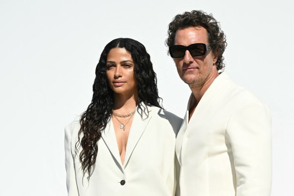 Camilla Alves i Matthew McConaughey