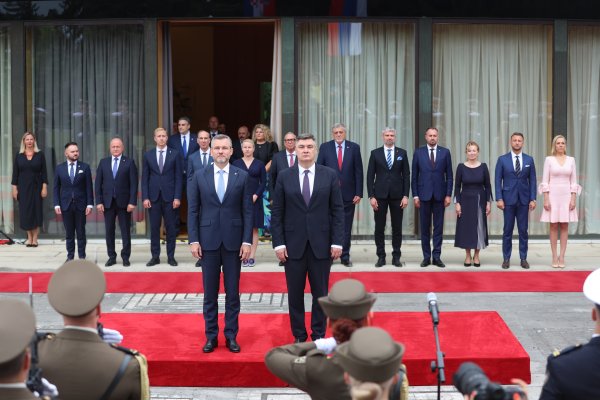 Svečani doček za predsjednika Slovačke u Uredu predsjednika RH