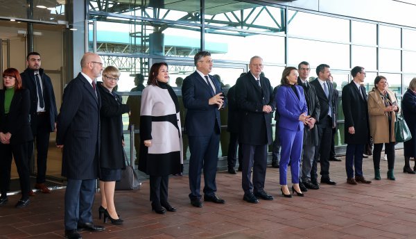Obilježavanje članstva Hrvatske u šengenskom prostoru i europodručju