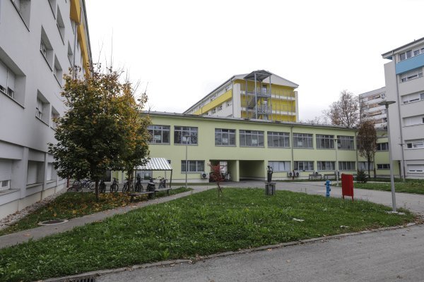 Studentski dom 'Cvjetno naselje'