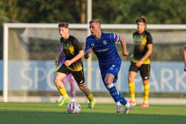 Dinamo Slovencima utrpao četiri gola; Galešić se teže ozlijedio?