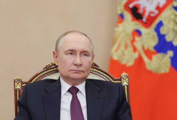 Vladimir Putin prema uvjerenju šefa francuske vojske, vidi upravo njegovu zemlju kao jednog od glavnih neprijatelja