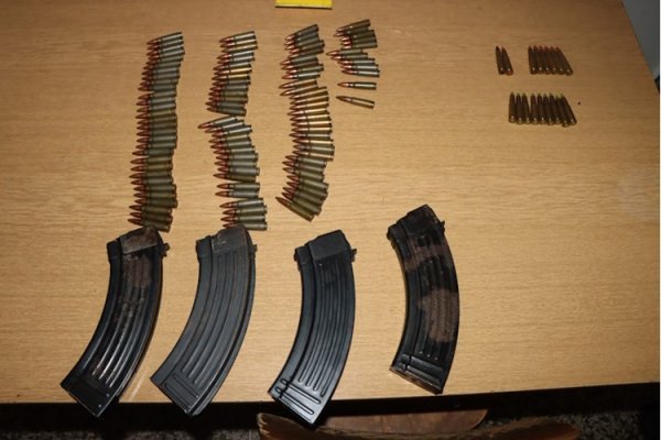 Zagrebačka policija pronašla arsenal oružja u autu i garaži 43-godišnjaka