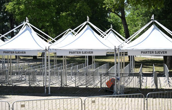 Fan zona na Hipodromu uoči Thompsonovog koncerta