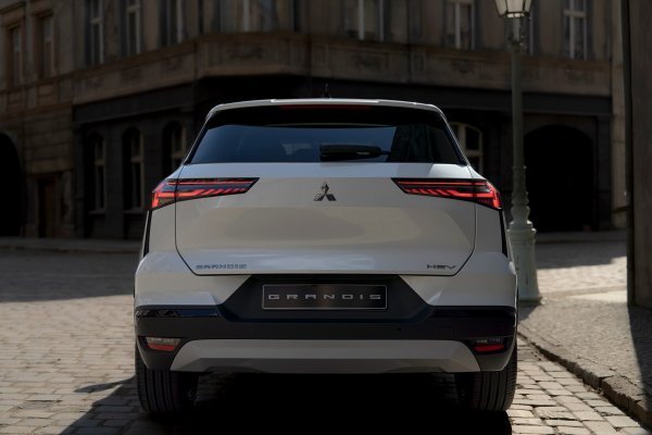 Mitsubishi Grandis