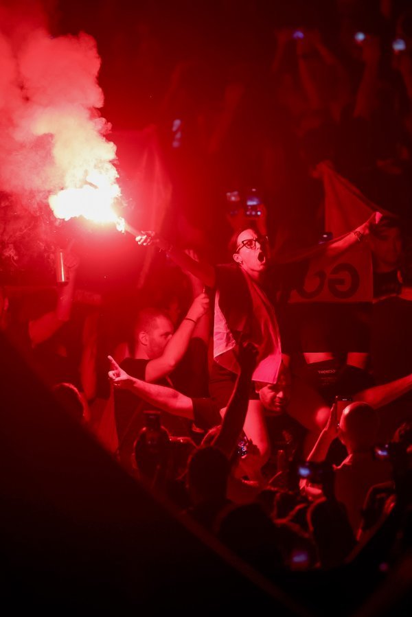 Euforija i bakljada na koncertu Marka Perkovića Thompsona