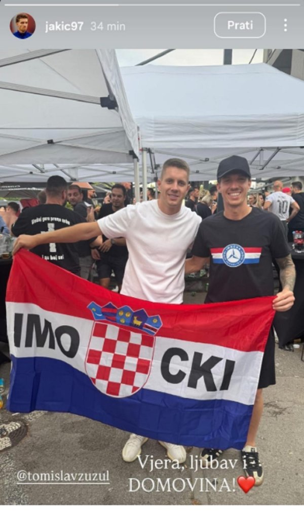 Kristijan Jakić sa zastavom