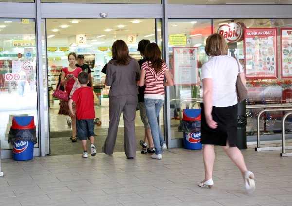 Promet u trgovini na malo porastao je 4,4 posto.