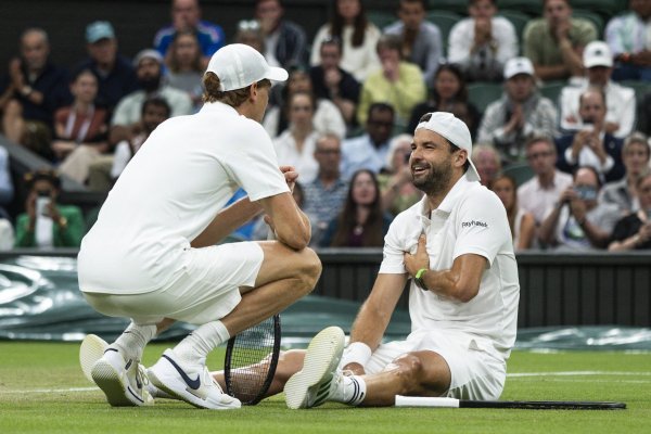 Sinner u šoku nakon drame i prolaska u četvrtfinale Wimbledona: 'Ne želim ovakvu pobjedu'