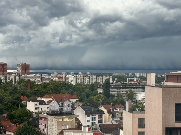 Olujni oblaci u Zagrebu