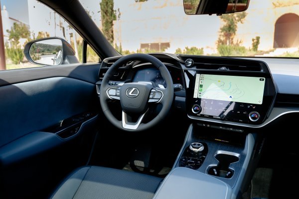 Lexus RZ 350e
