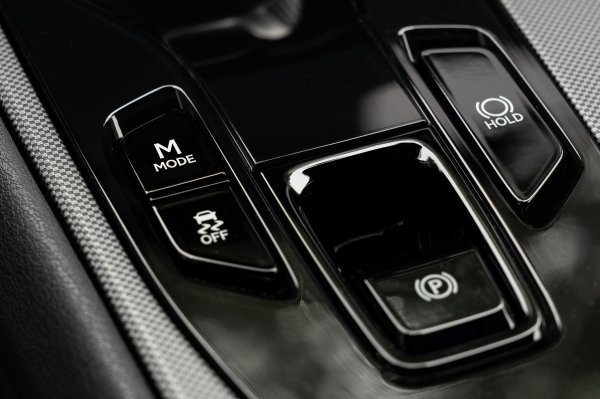 Lexus RZ 550e F SPORT Sonic Platinum